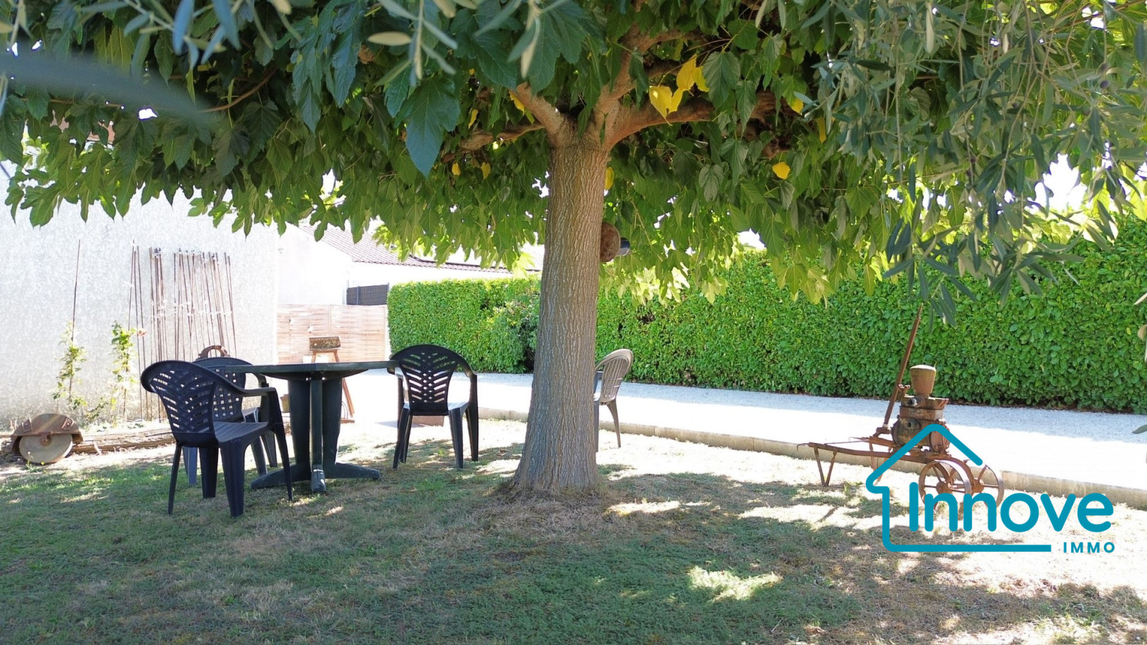 
                                                Vente
                                                 Maison confortable de plain-pied – 120 m² – 4 chambres –
