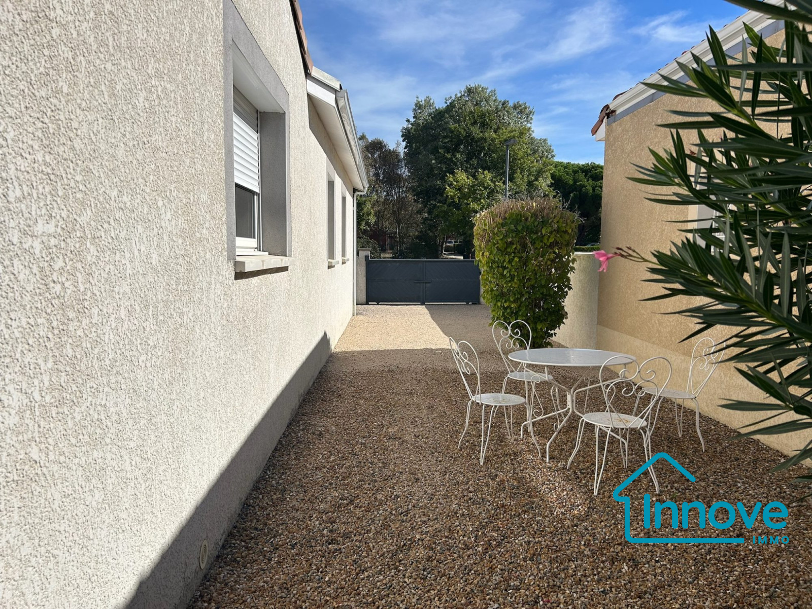 
                                                Vente
                                                 Maison confortable de plain-pied – 120 m² – 4 chambres –