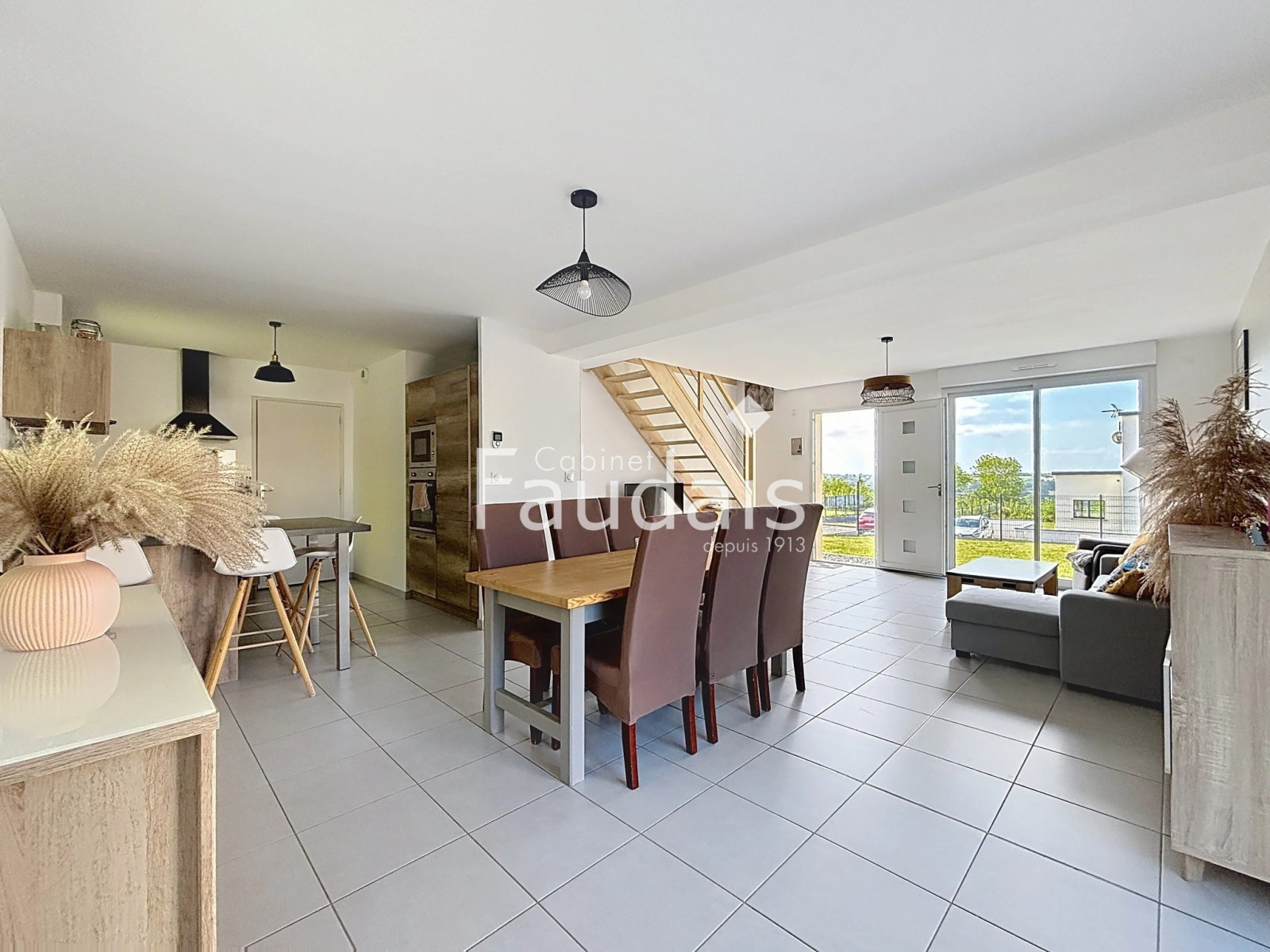 
                                                Vente
                                                 Maison contemporaine 4 chambres   CERISY LA SALLE