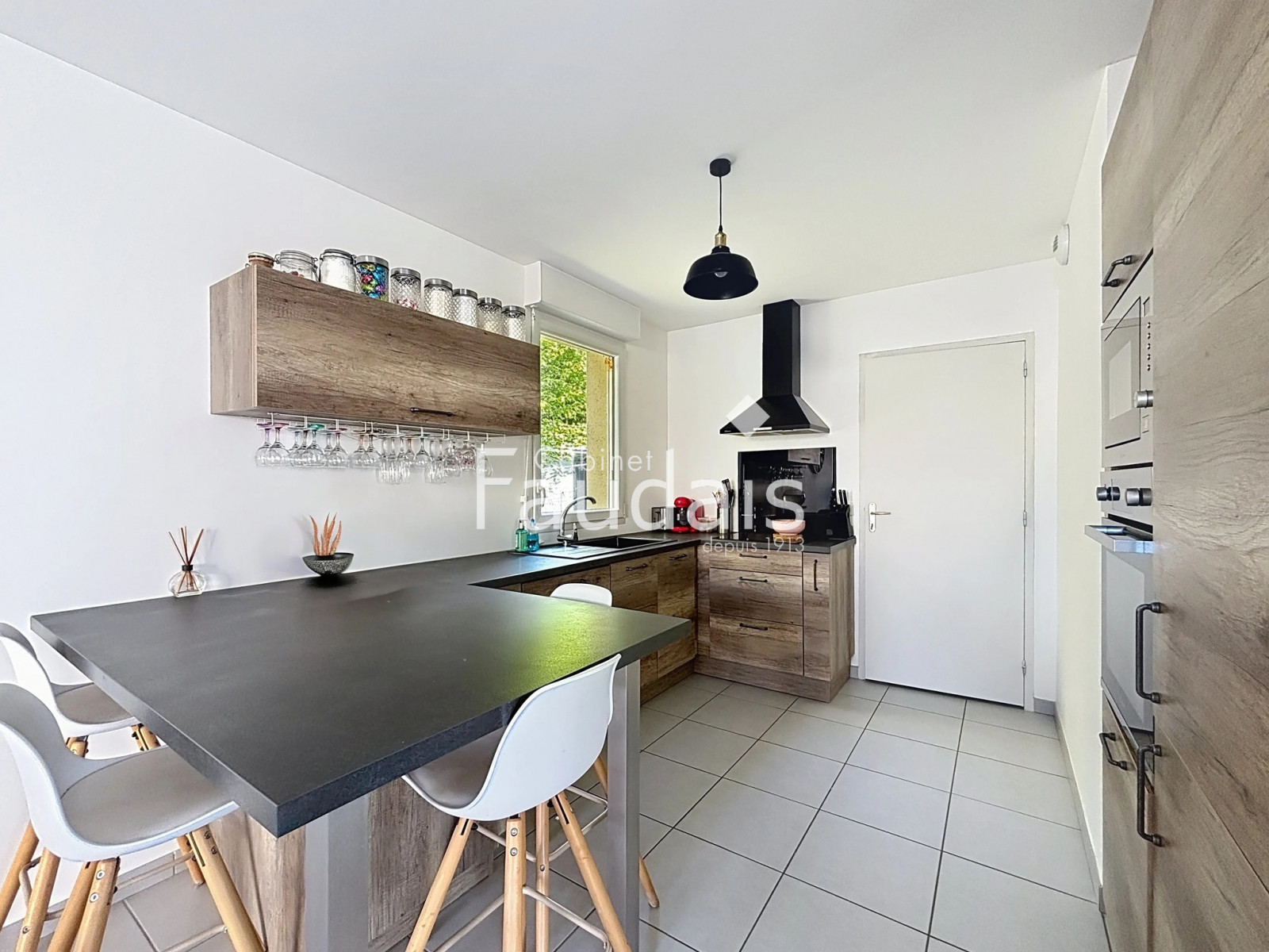 
                                                Vente
                                                 Maison contemporaine 4 chambres   CERISY LA SALLE