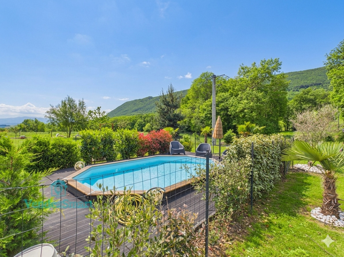 
                                                Vente
                                                 Maison contemporaine 4 pièces  · jardin arboré