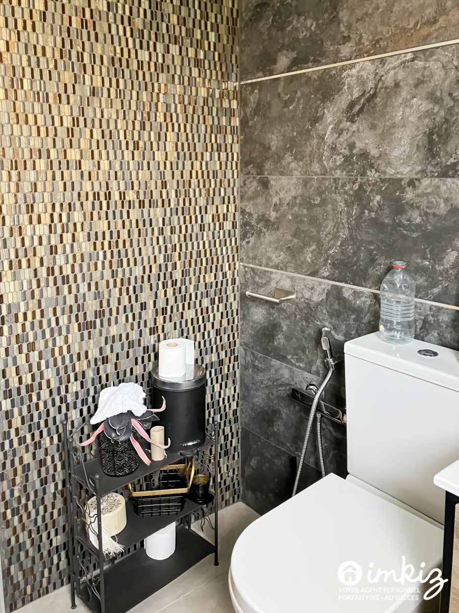 
                                                Vente
                                                 Maison contemporaine 6 pièces avec piscine
