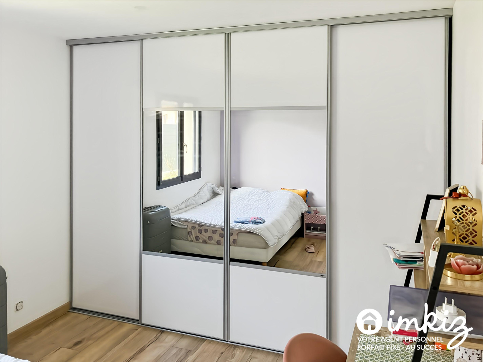 
                                                Vente
                                                 Maison contemporaine 6 pièces avec piscine