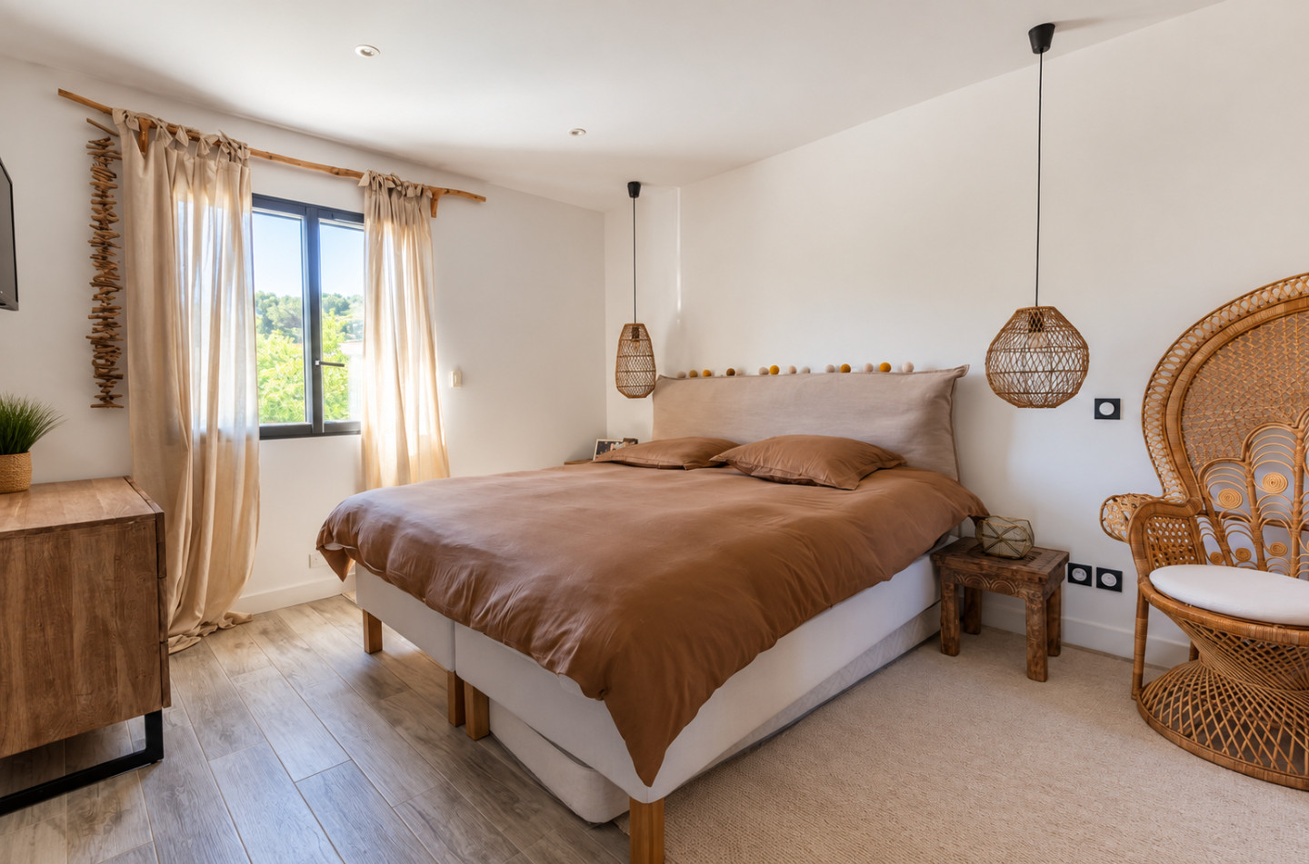 
                                                Vente
                                                 Maison contemporaine avec piscine