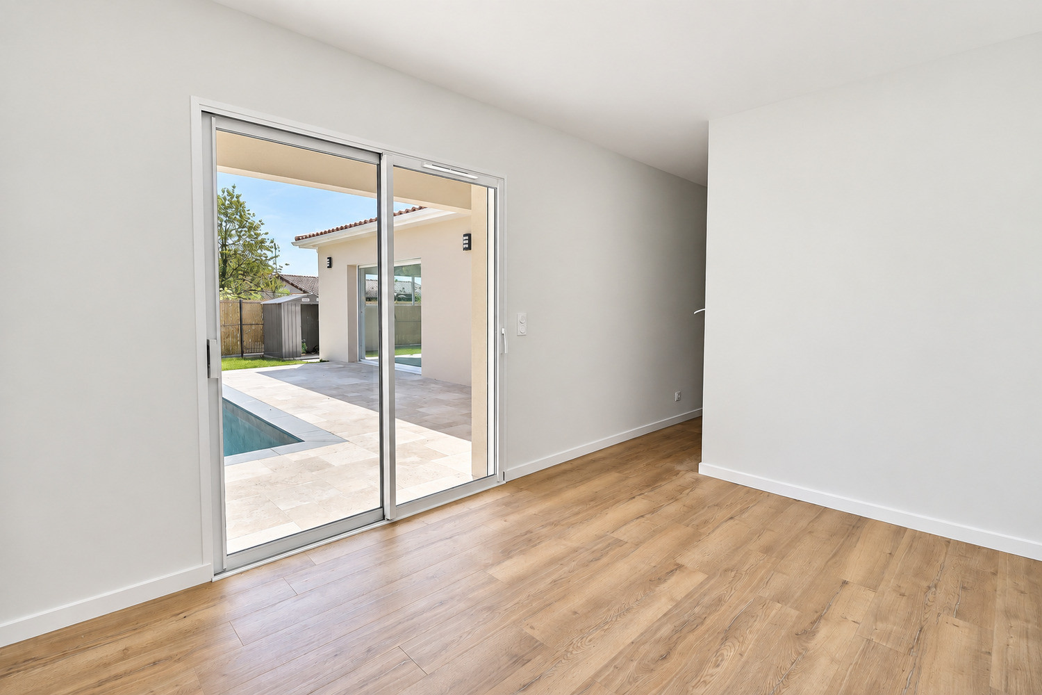 
                                                Vente
                                                 Maison contemporaine avec piscine