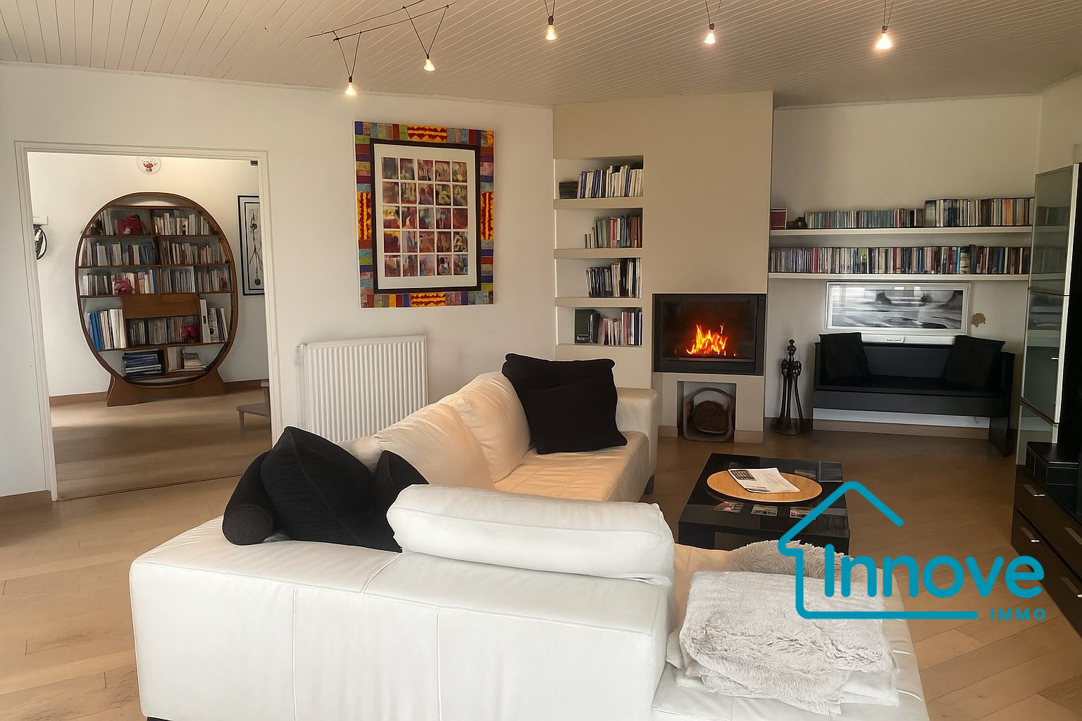 
                                                Vente
                                                 Maison contemporaine sans vis-à-vis