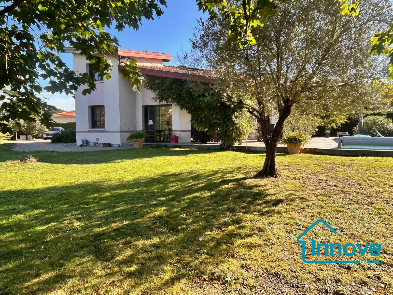 
                                                Vente
                                                 Maison contemporaine sans vis-à-vis