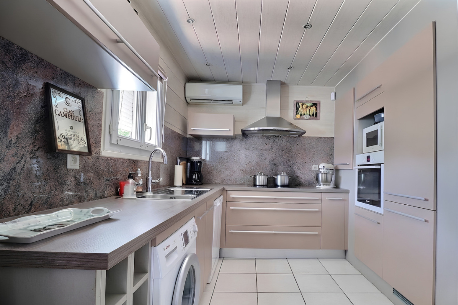 
                                                Vente
                                                 Maison coup de coeur de plain-pied à Mérignac