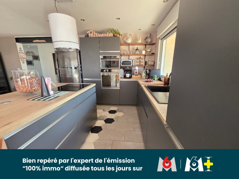 
                                                Vente
                                                 MAISON D ARCHITECTE DE PLAIN PIED - FORT POTENTIEL D EVOLUTION SUR TERRAIN DIVISIBLE