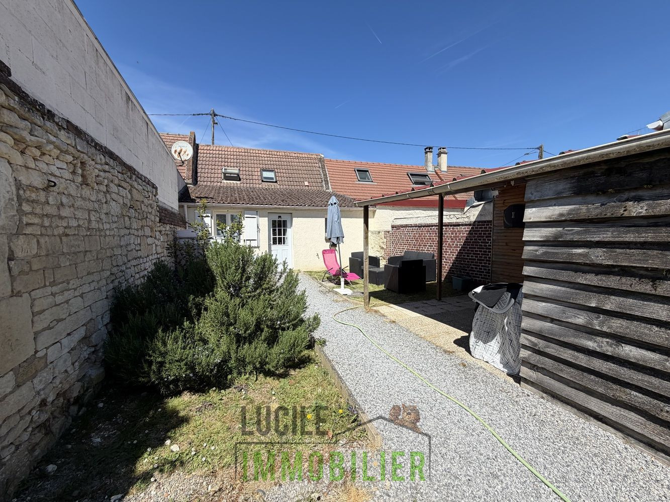 
                                                Vente
                                                 Maison dans village