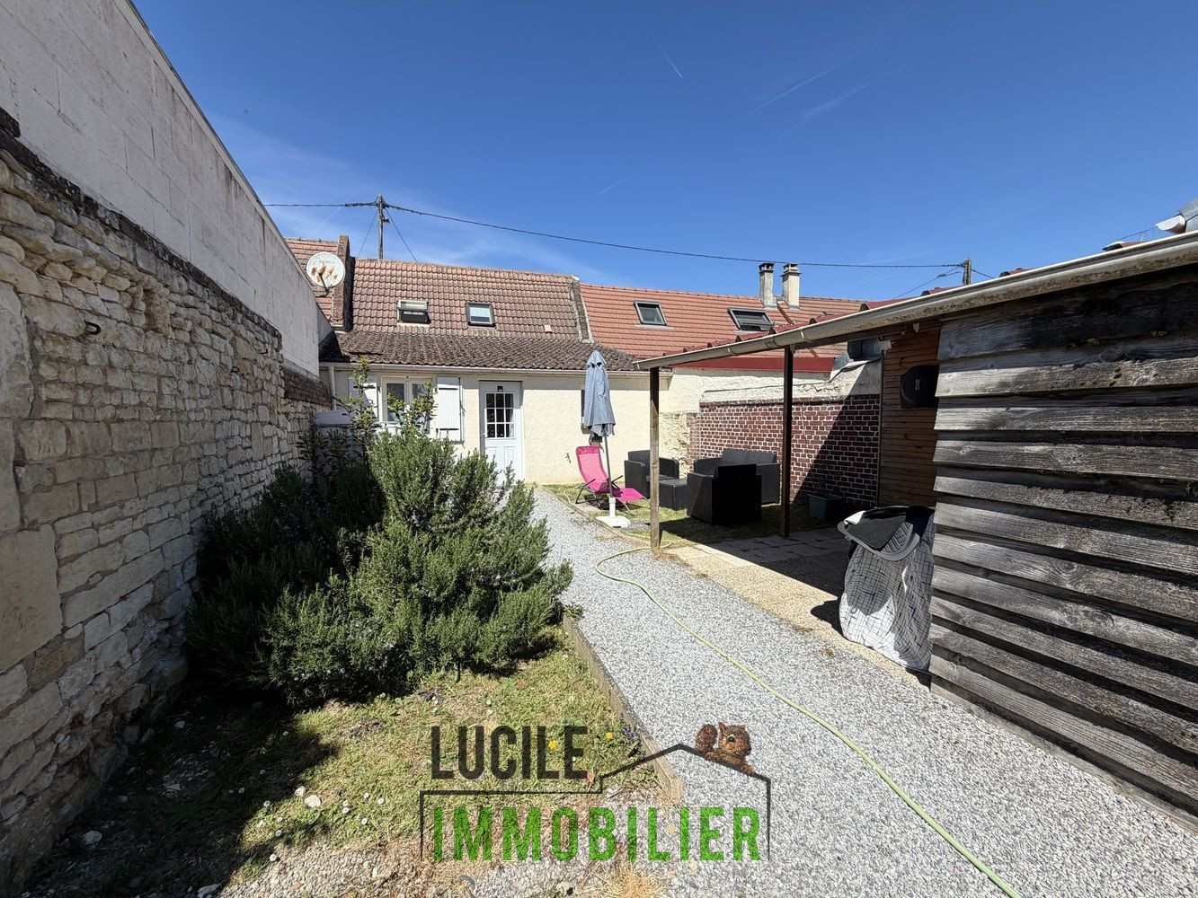 
                                                Vente
                                                 Maison dans village
