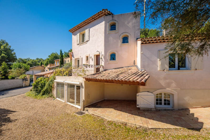 
                                                Vente
                                                 MAISON D'ARCHITECTE