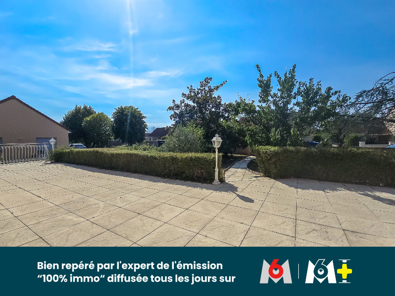 
                                                Vente
                                                 maison d'architecte 220 m² à Bessay sur Allier