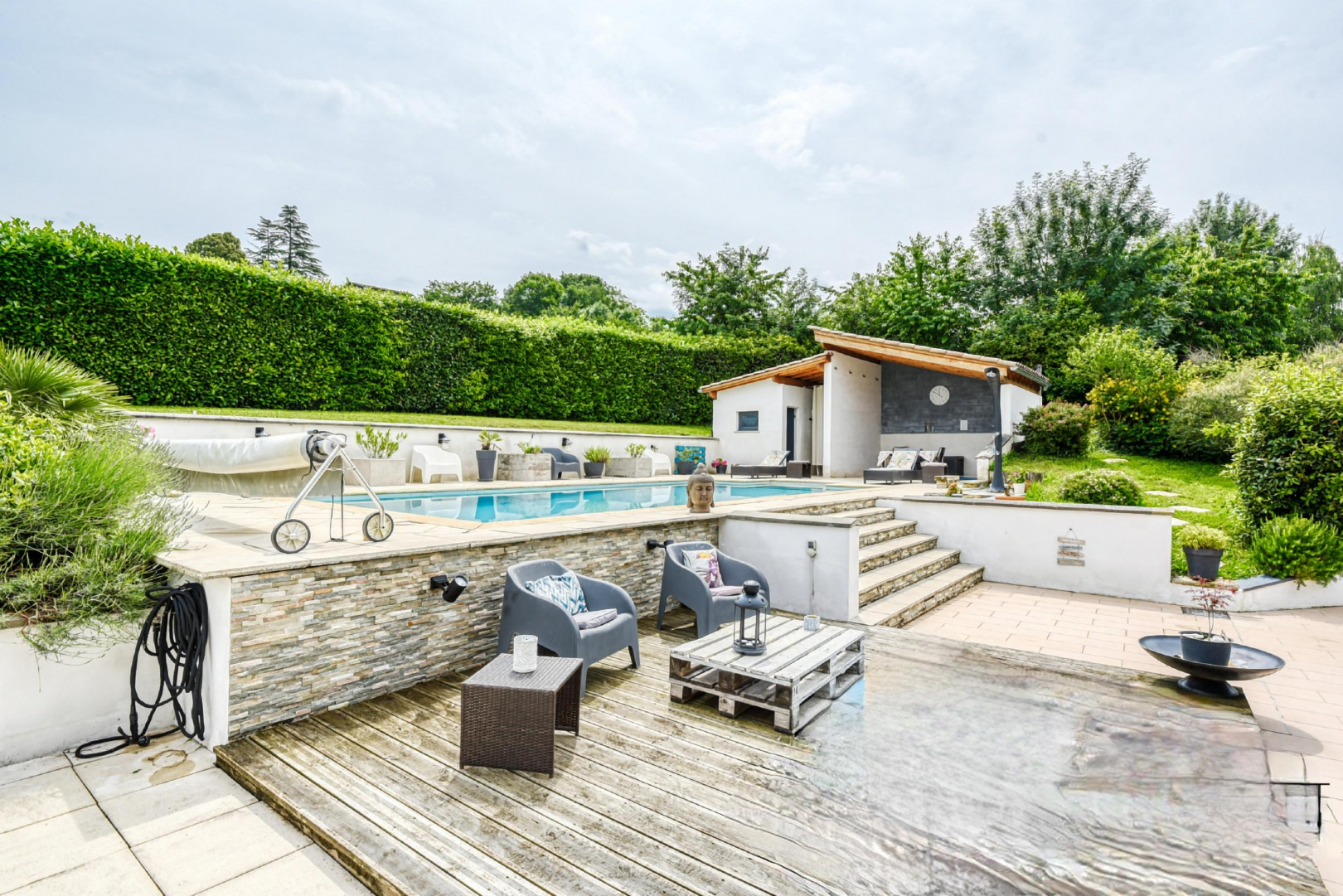 
                                                Vente
                                                 Maison d'architecte 4 chambres avec piscine