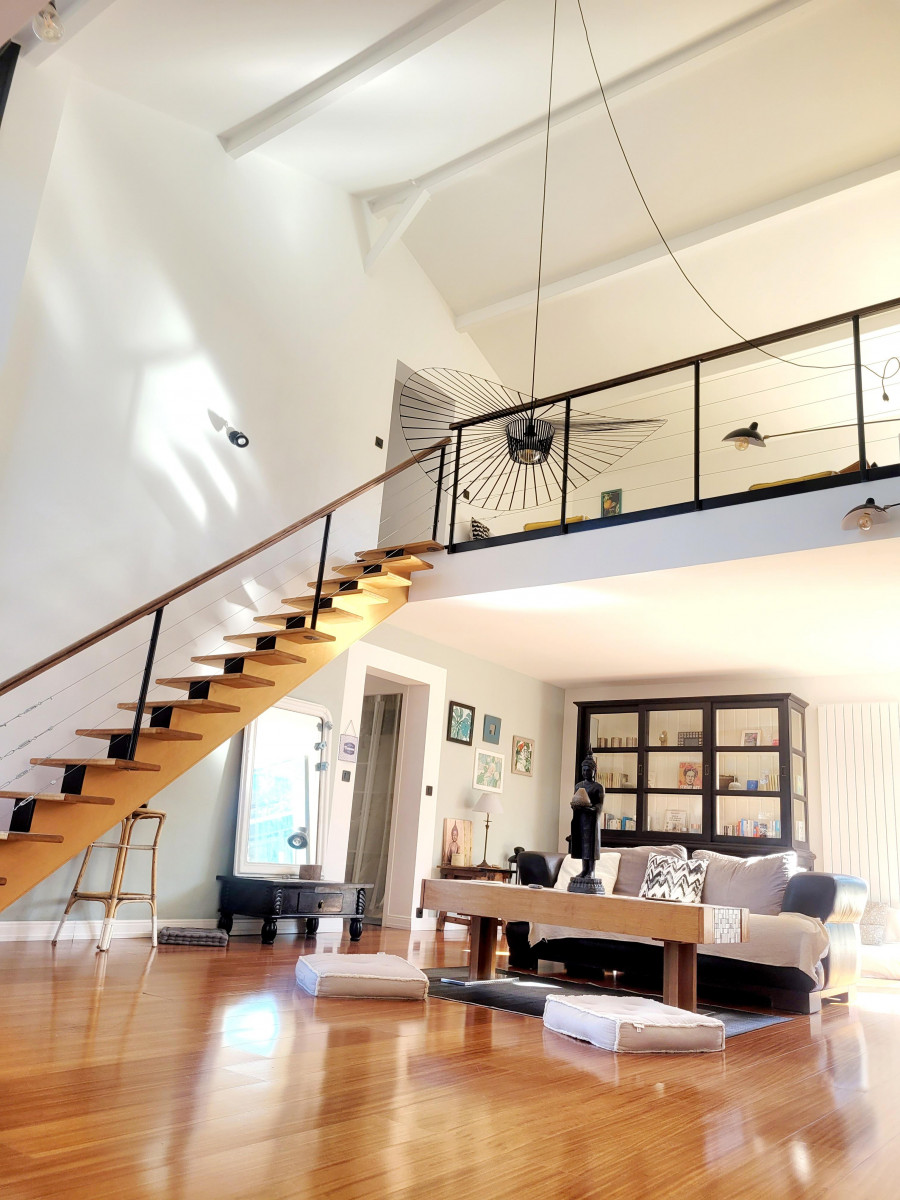 
                                                Vente
                                                 Maison d'architecte 4 chambres avec piscine