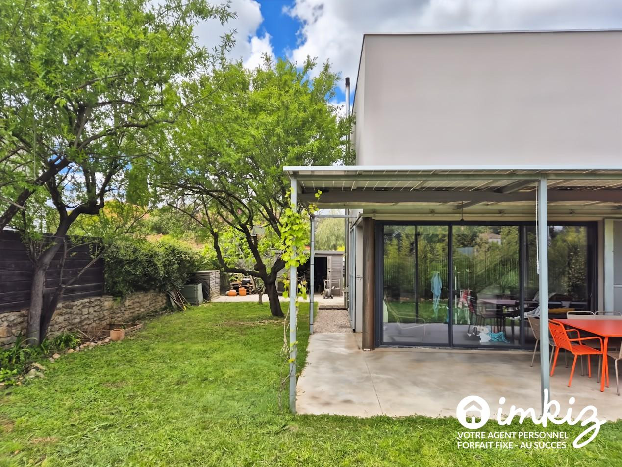 
                                                Vente
                                                 Maison d'architecte 5 pièces
