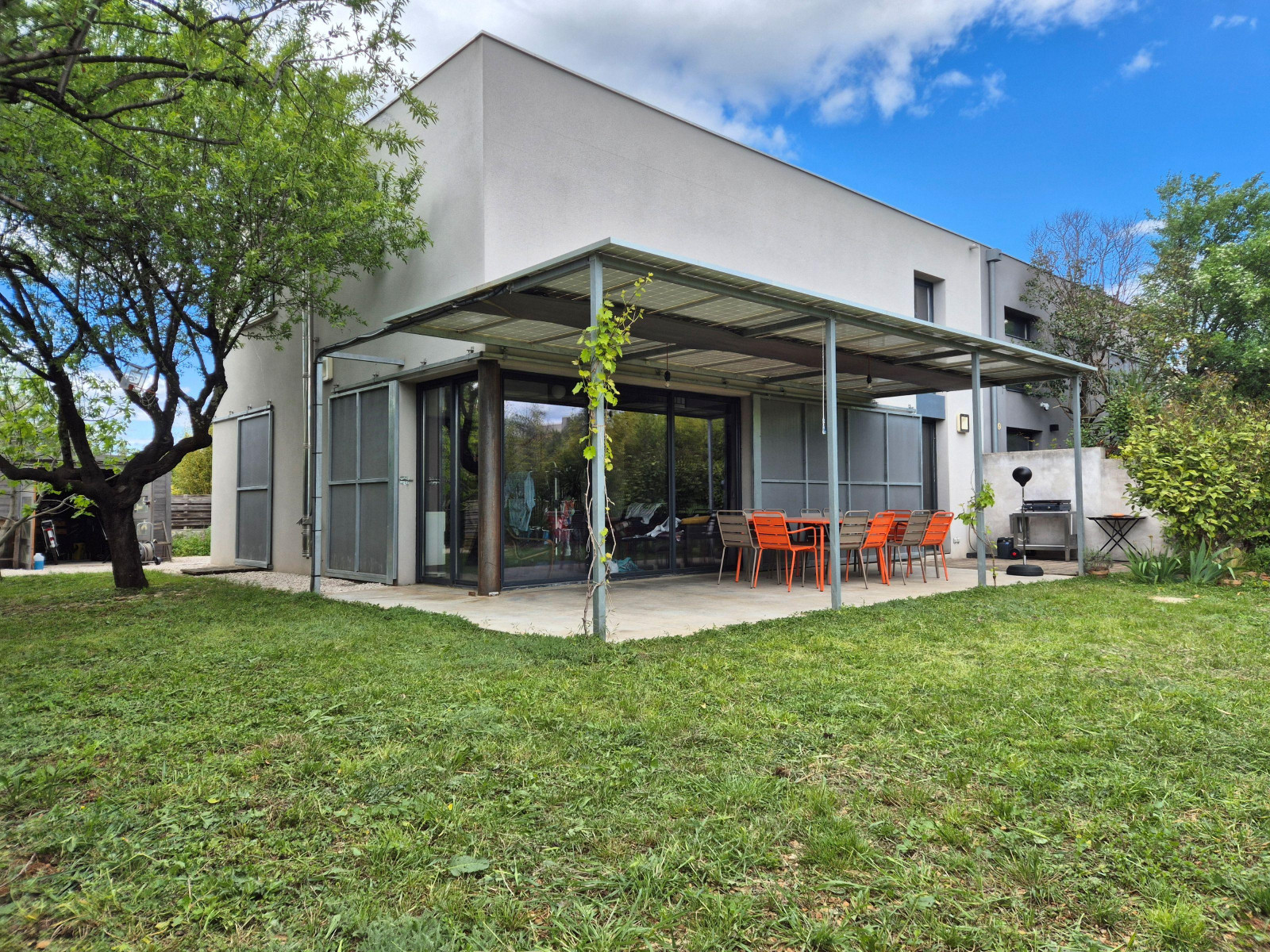 
                                                Vente
                                                 Maison d'architecte 5 pièces