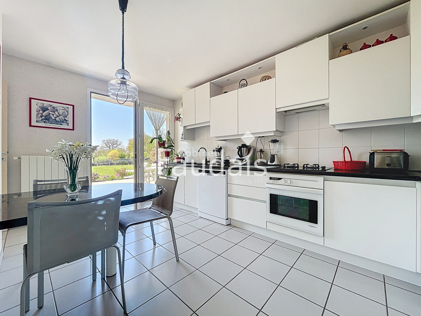 
                                                Vente
                                                 MAISON D'ARCHITECTE - A 10MN DE SAINT -LO