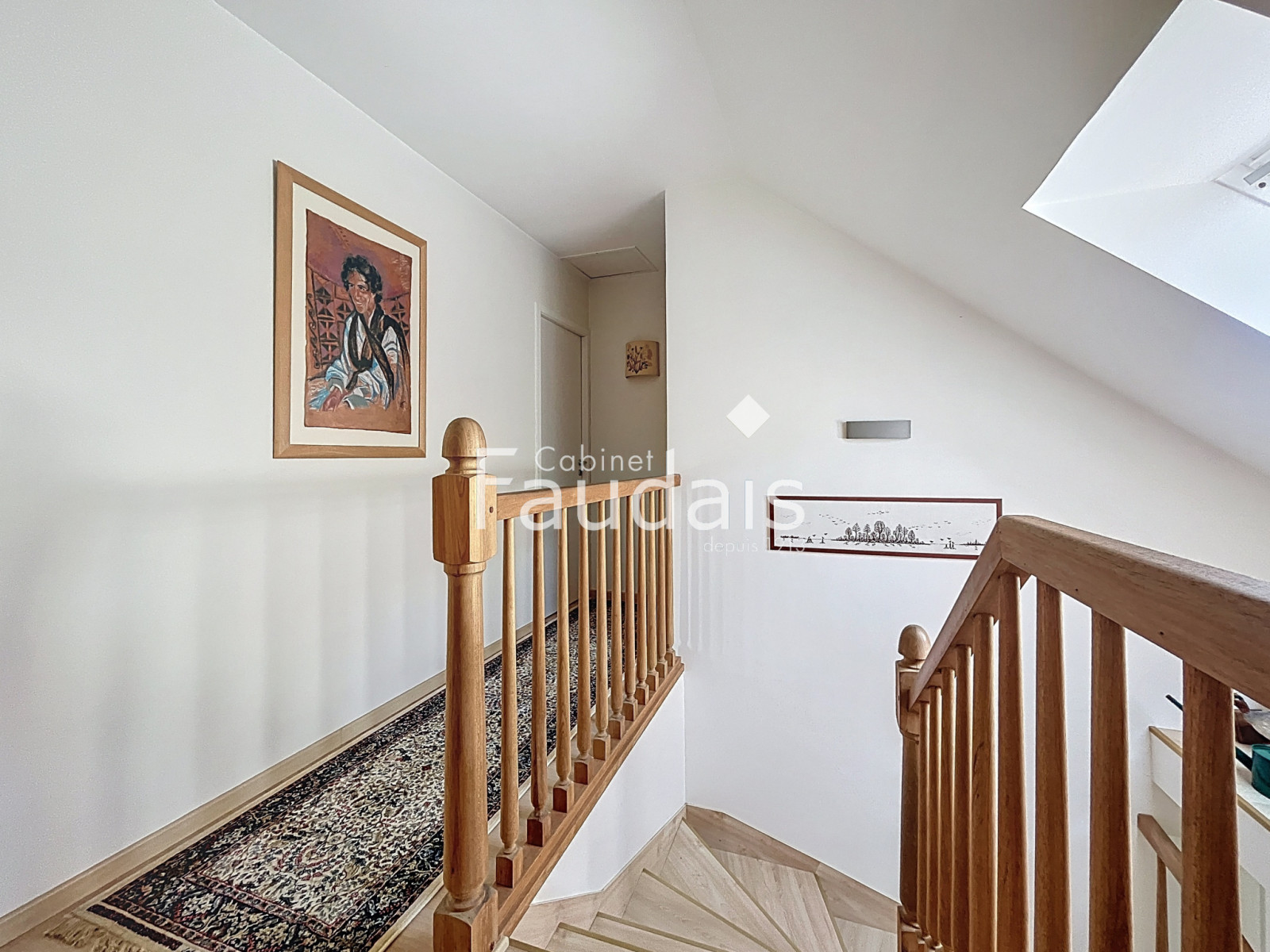 
                                                Vente
                                                 MAISON D'ARCHITECTE - A 10MN DE SAINT -LO