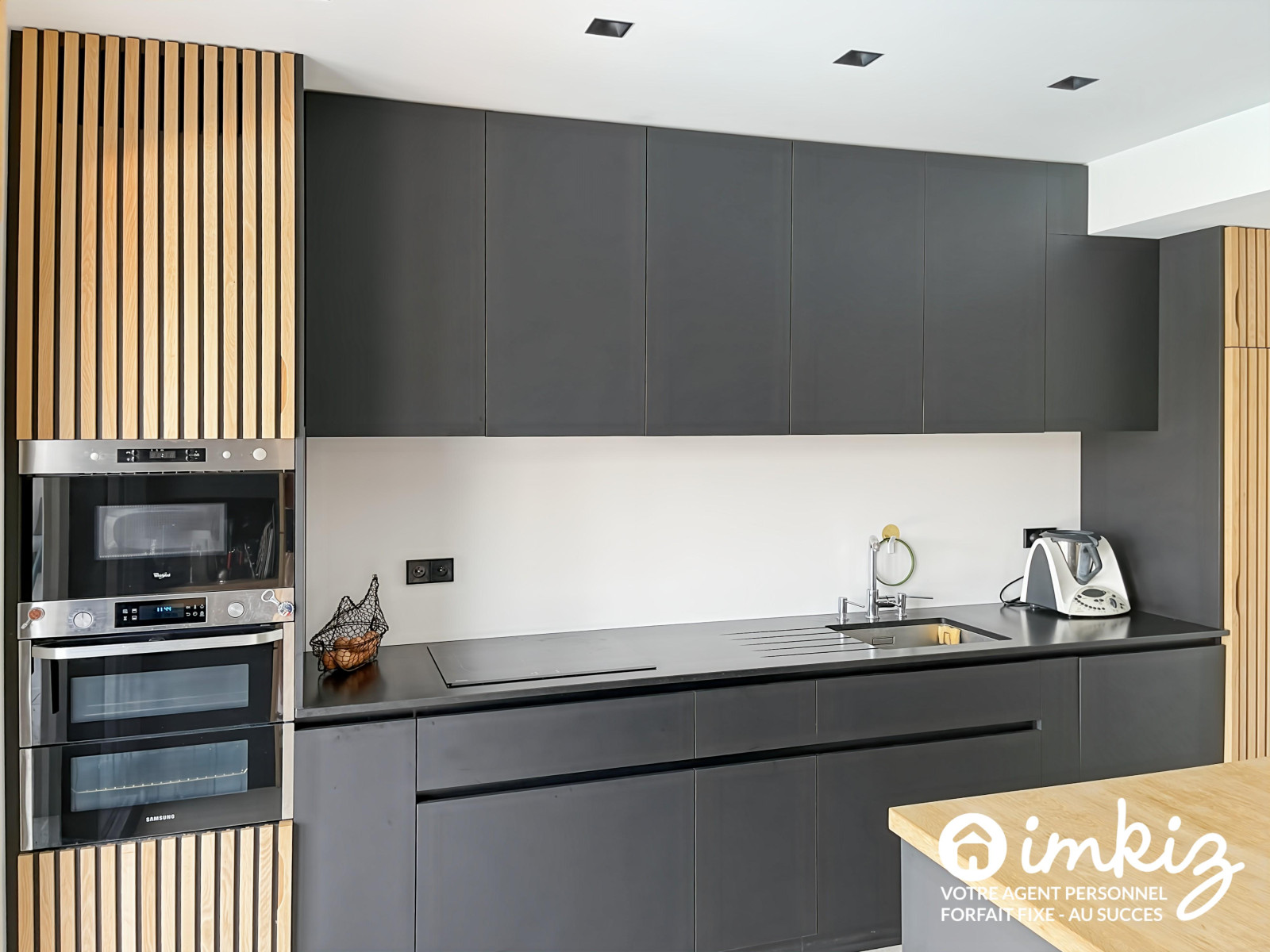 
                                                Vente
                                                 Maison d'architecte contemporaine 6/7 pièces