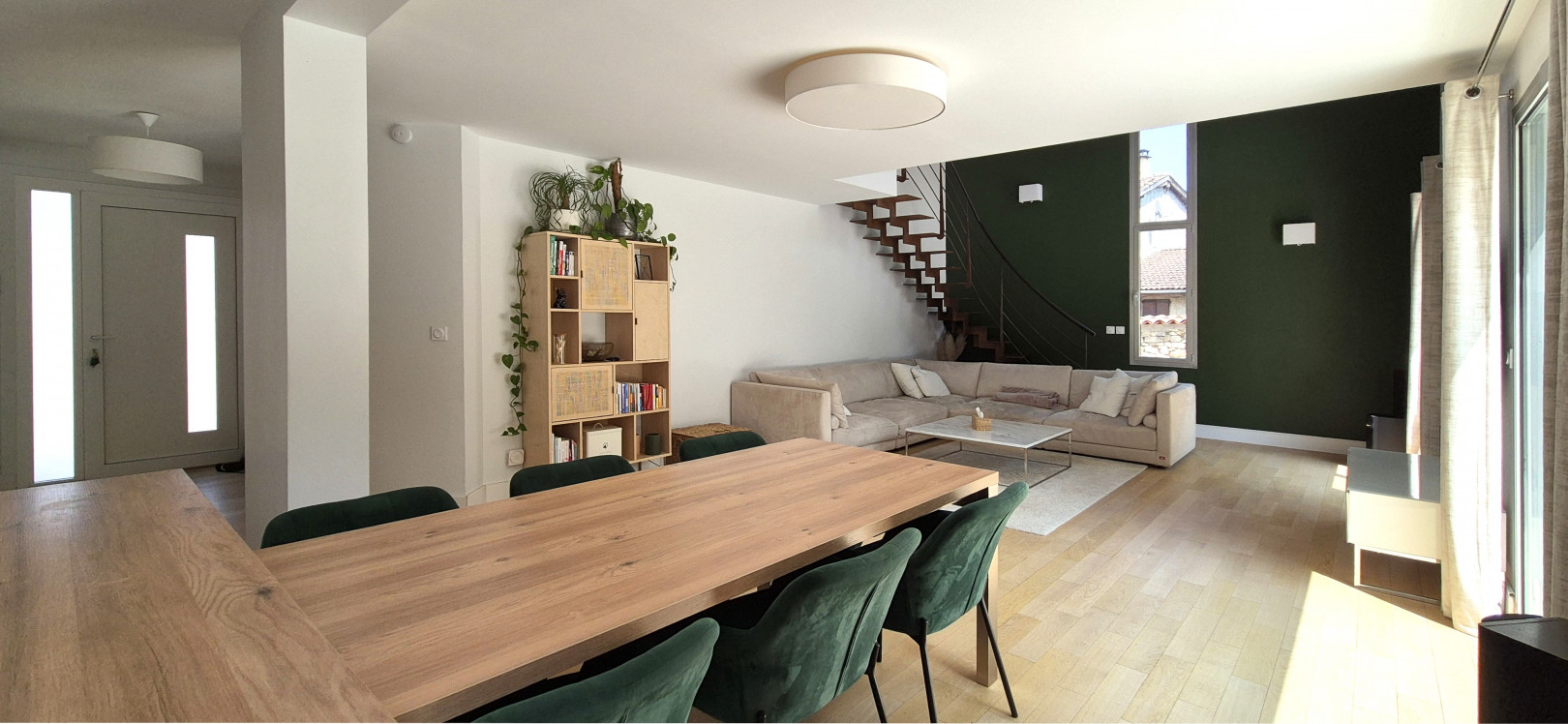 
                                                Vente
                                                 Maison d'architecte de 148 m² sur 1262 m² de terrain