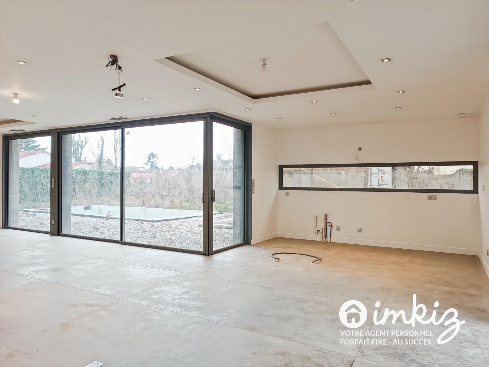 
                                                Vente
                                                 Maison d'architecte de 206m² - piscine et brasero