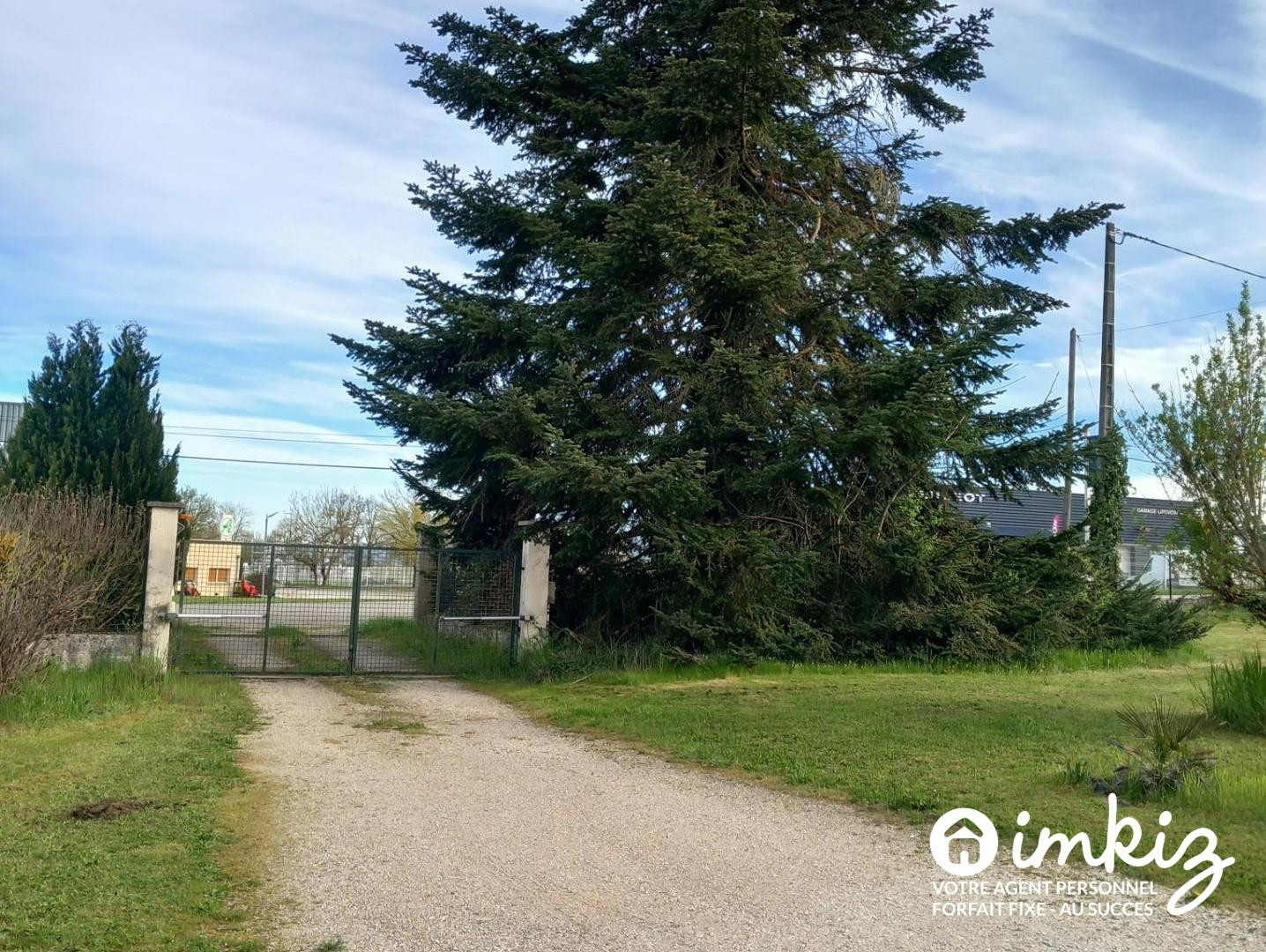 
                                                Vente
                                                 Maison de 117m² sur terrain arboré de 2500m²