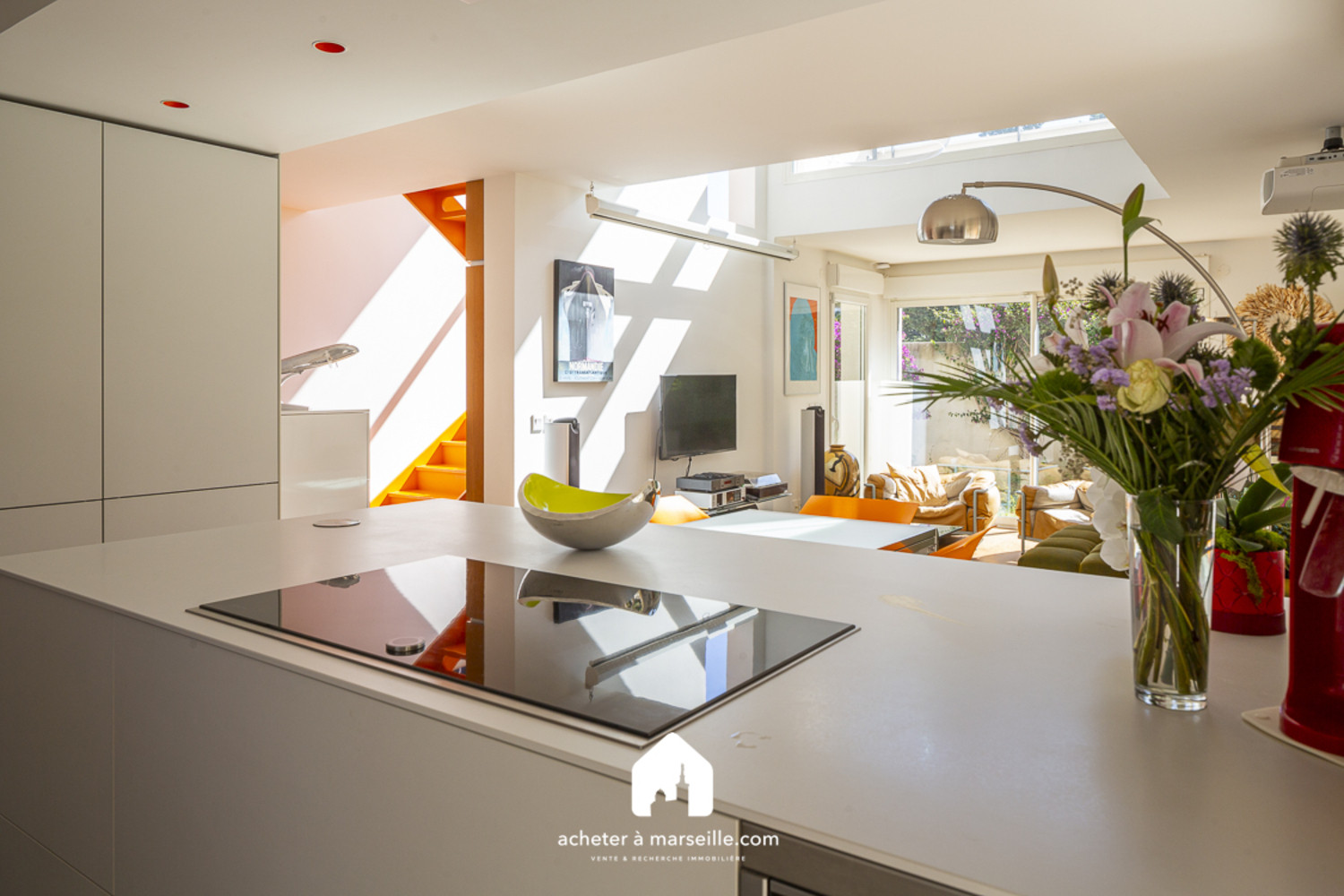 
                                                Vente
                                                 Maison de 120 m2 T4 avec piscine et Jardin