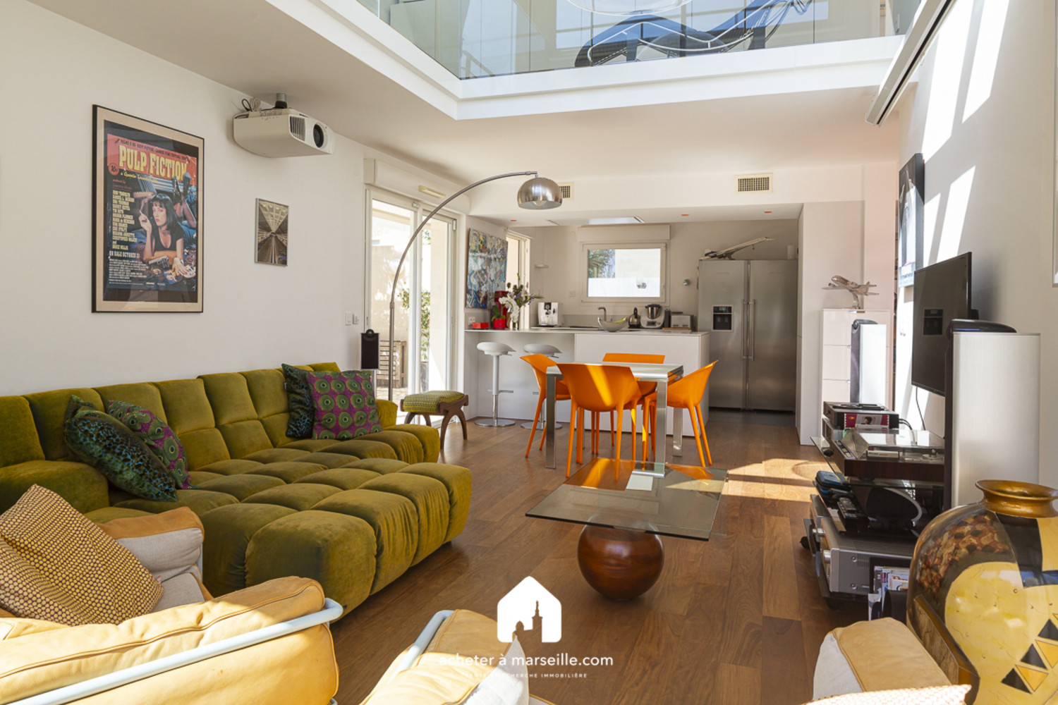 
                                                Vente
                                                 Maison de 120 m2 T4 avec piscine et Jardin
