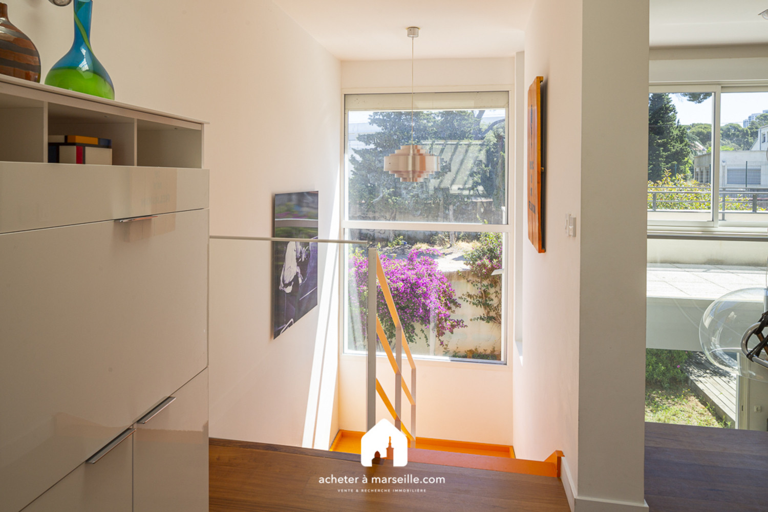 
                                                Vente
                                                 Maison de 120 m2 T4 avec piscine et Jardin