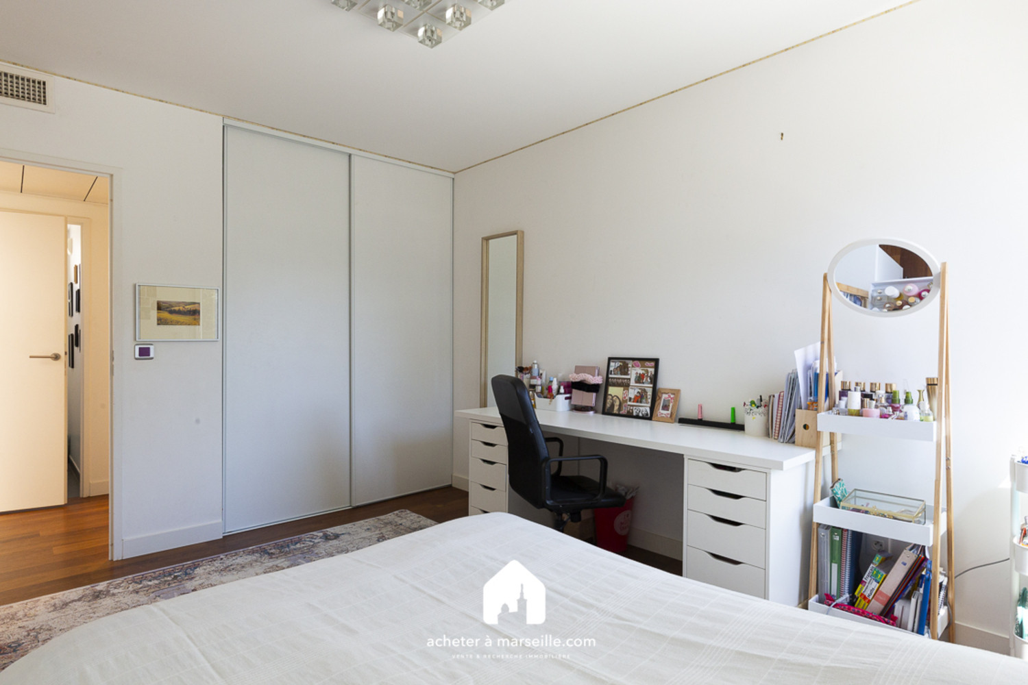 
                                                Vente
                                                 Maison de 120 m2 T4 avec piscine et Jardin