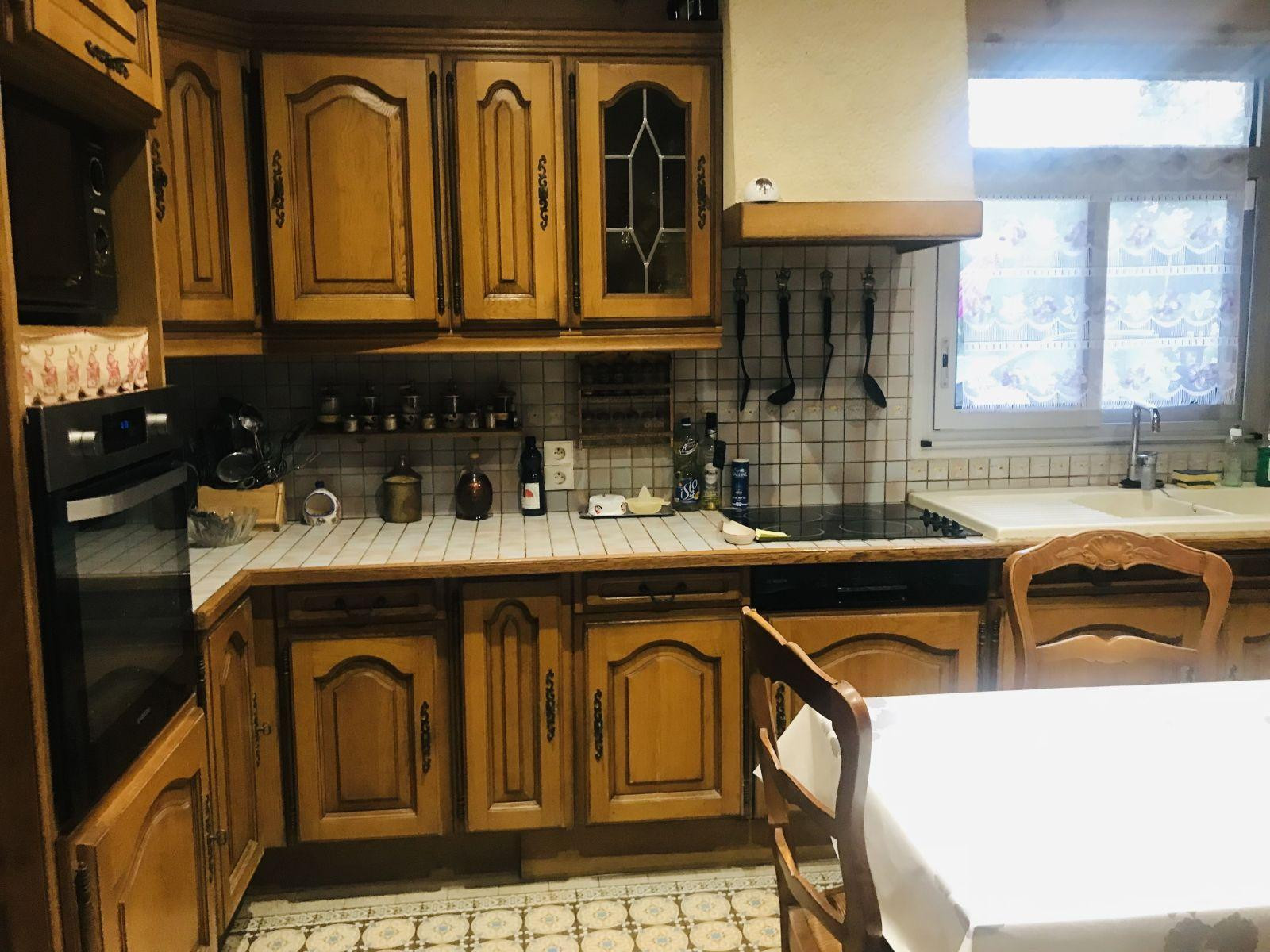 
                                                Location
                                                 Maison de 120m2, 5 pièces avec terrasse et garage