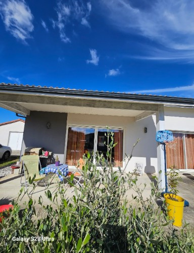 Vente
                                                 Maison de 120m2  construction 2012.