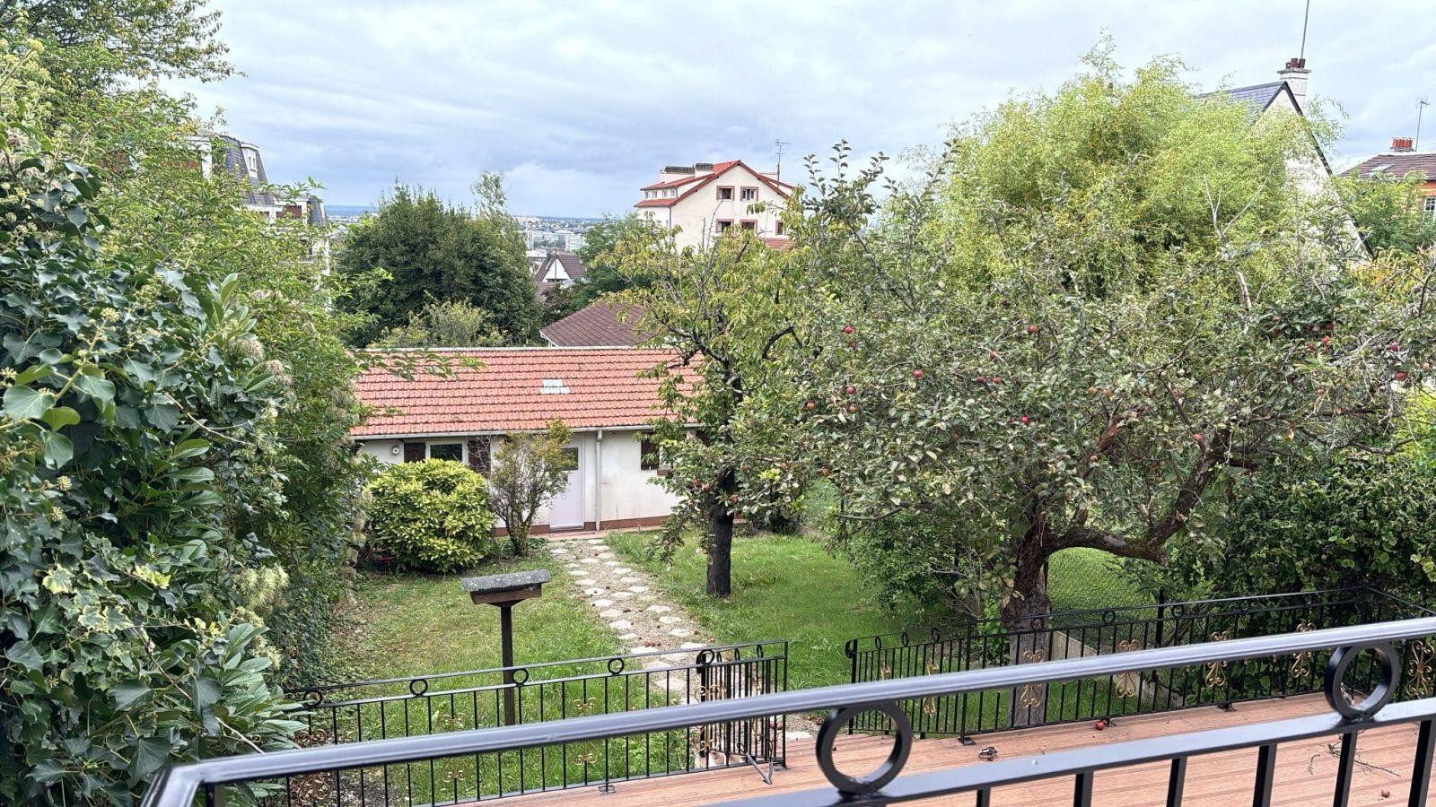 
                                                Location
                                                 Maison de 125 m² – Charme, Confort & Emplacement