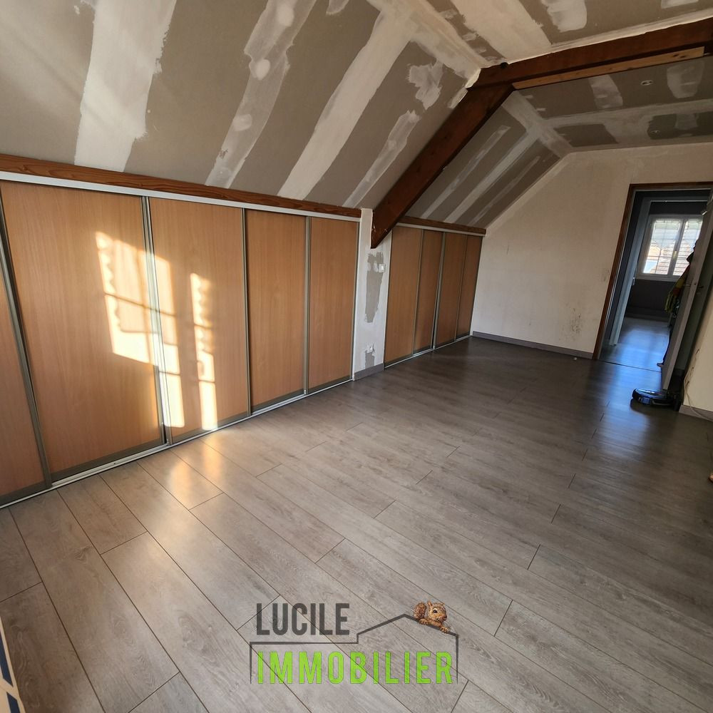 
                                                Vente
                                                 Maison de 125m² avec Piscine