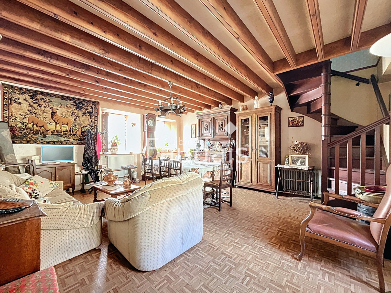 
                                                Vente
                                                 Maison de 126 m2 à Saint-Georges Montcocq, aux portes de Sai