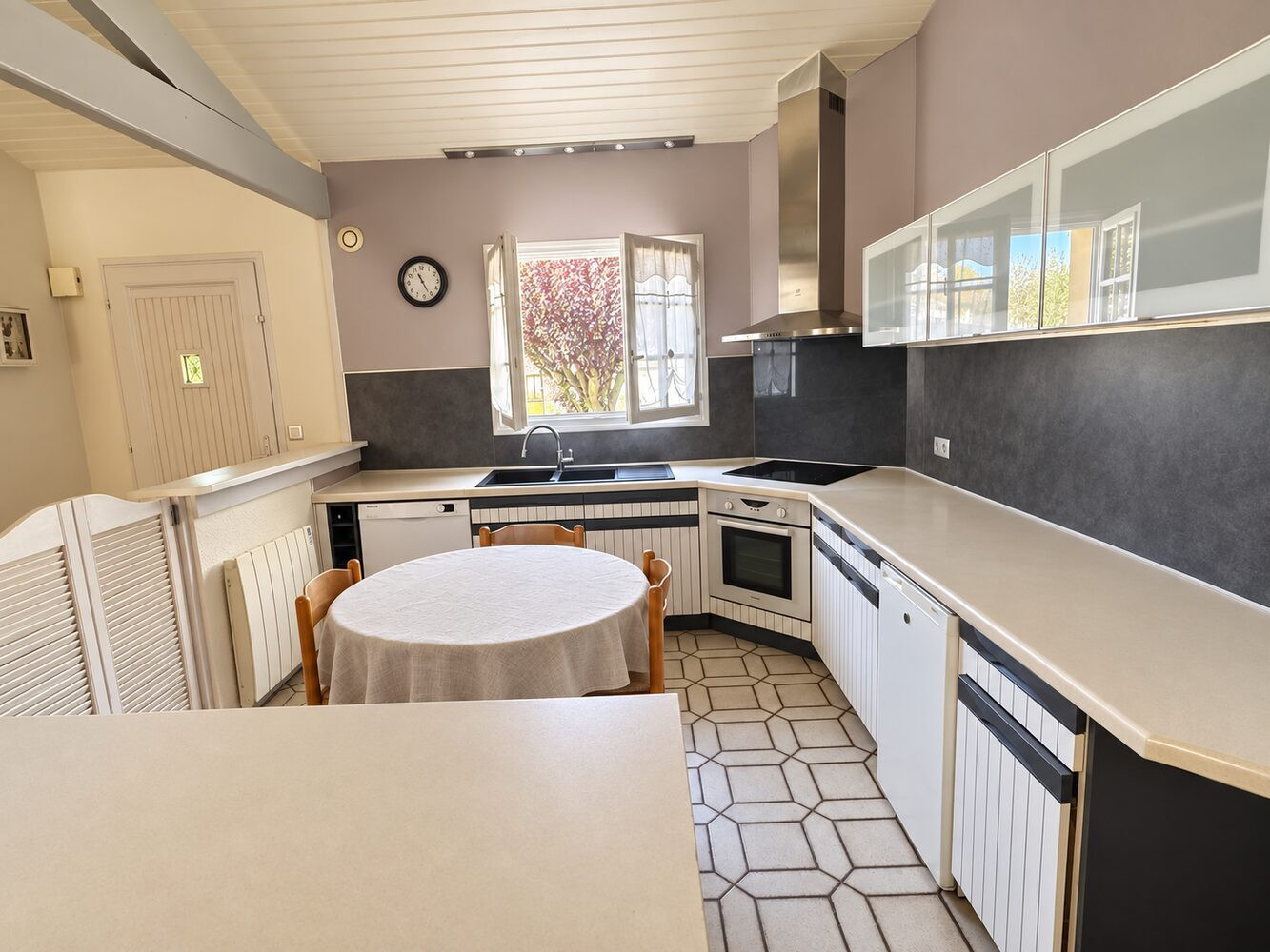
                                                Vente
                                                 Maison de 128m2 avec piscine