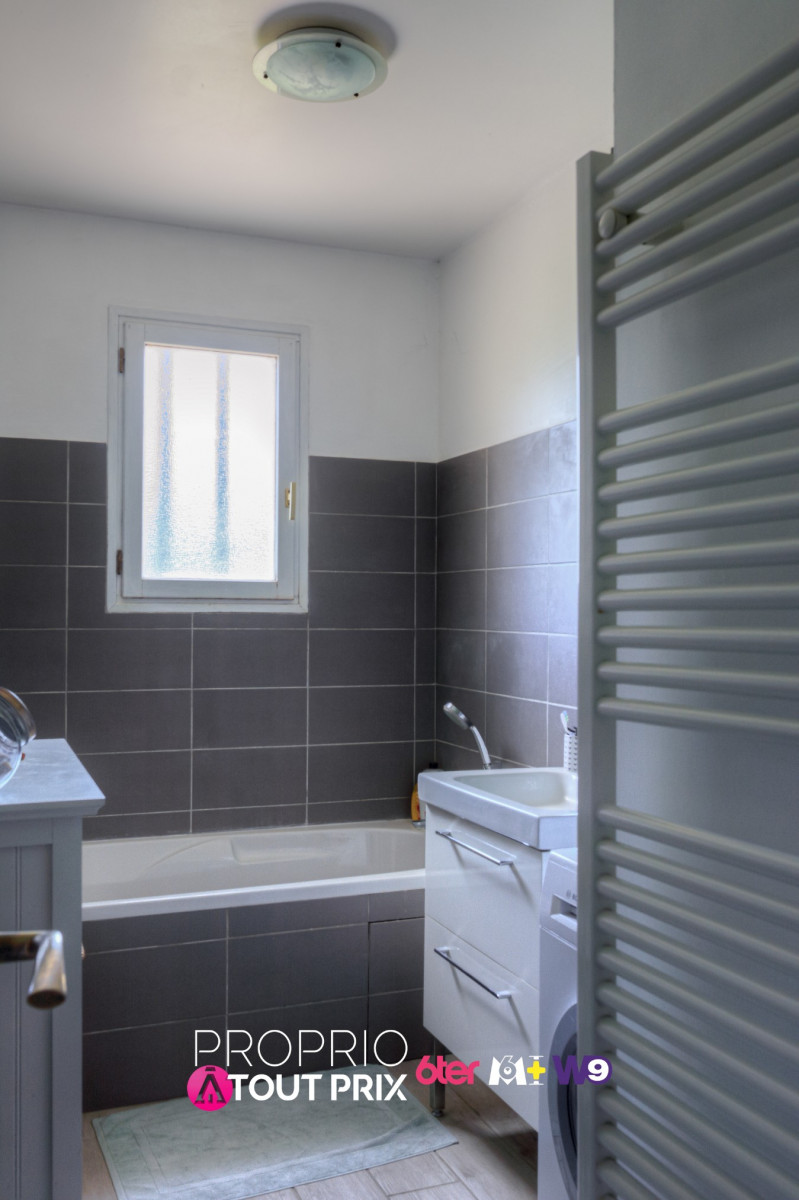 
                                                Vente
                                                 Maison de 140m2 environ