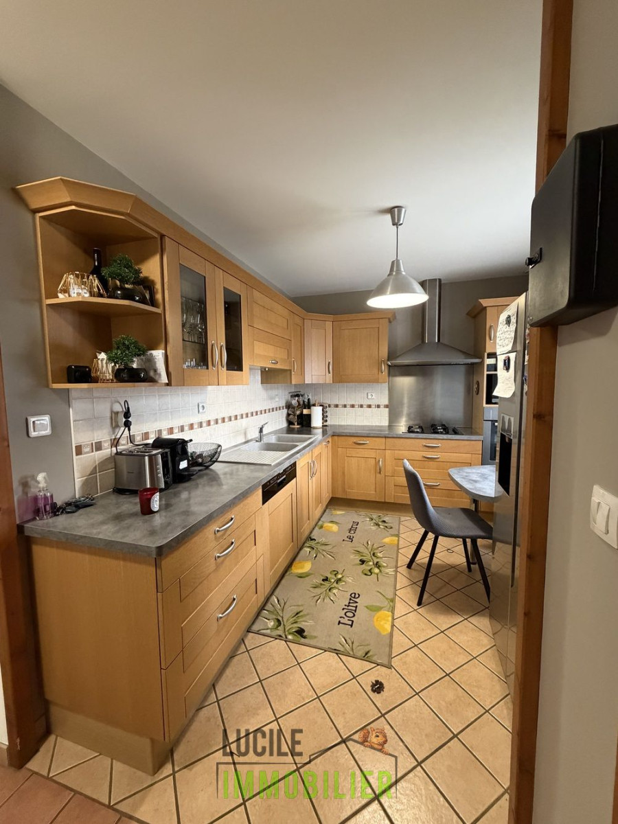
                                                Vente
                                                 Maison de 160m²