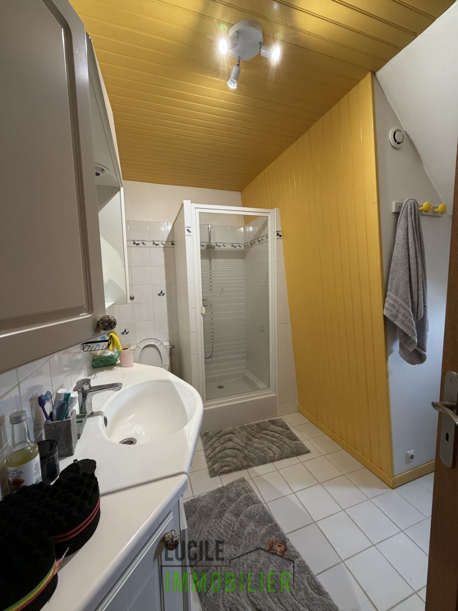 
                                                Vente
                                                 Maison de 160m²