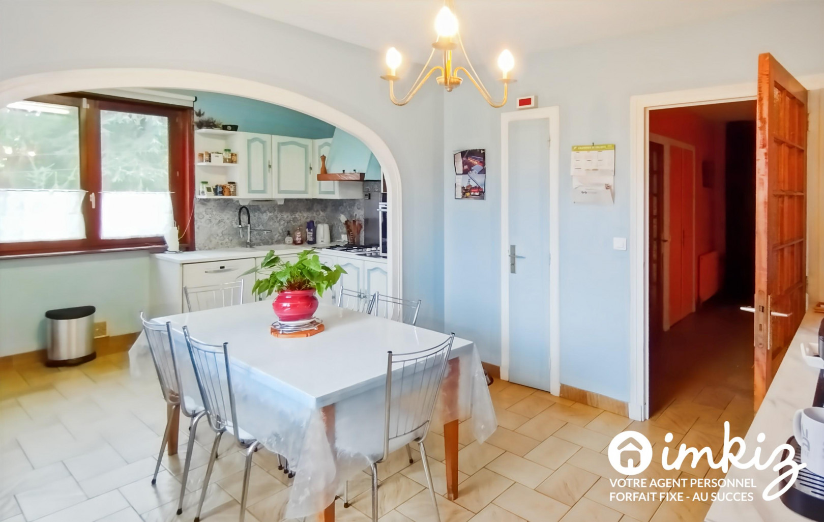 
                                                Vente
                                                 Maison de 167m² avec piscine et vue exceptionnelle