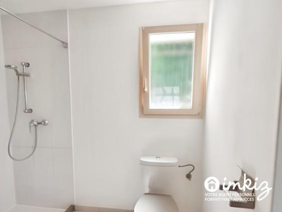 
                                                Vente
                                                 Maison de 2013 avec 5 pièces + garage et carport
