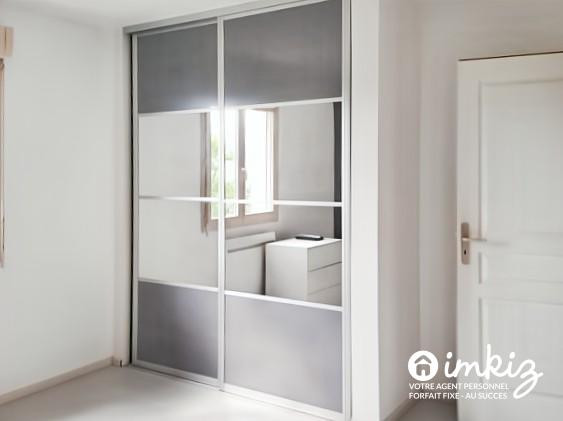 
                                                Vente
                                                 Maison de 2013 avec 5 pièces + garage et carport