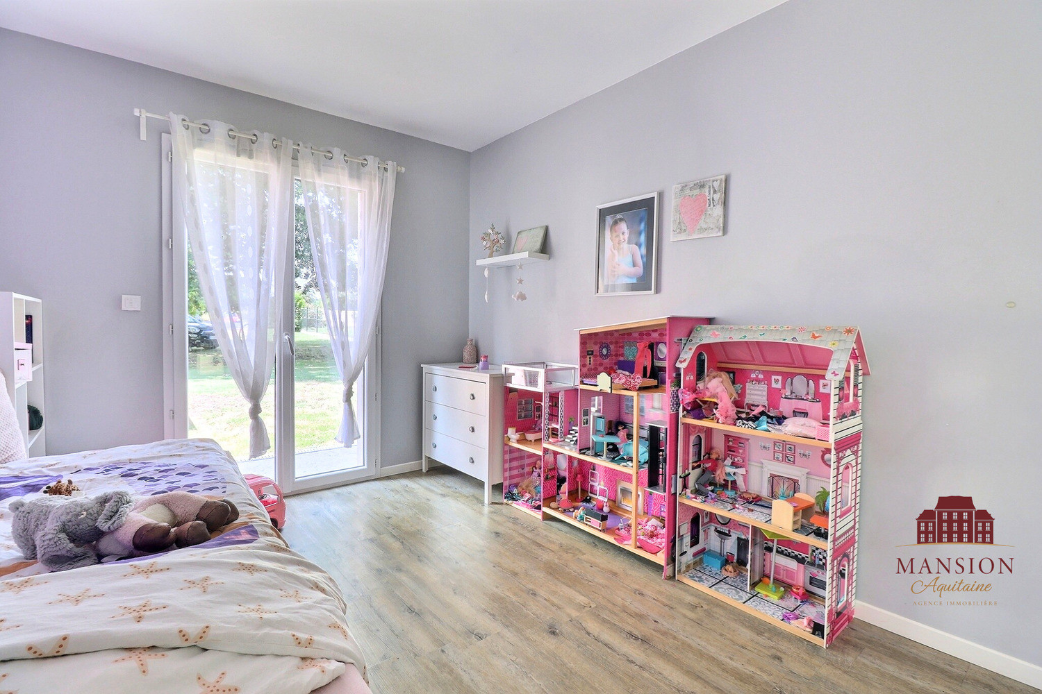 
                                                Vente
                                                 Maison de 2016 sur 2500m2 de parcelle
