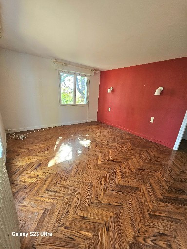 
                                                Vente
                                                 Maison de 220m2
