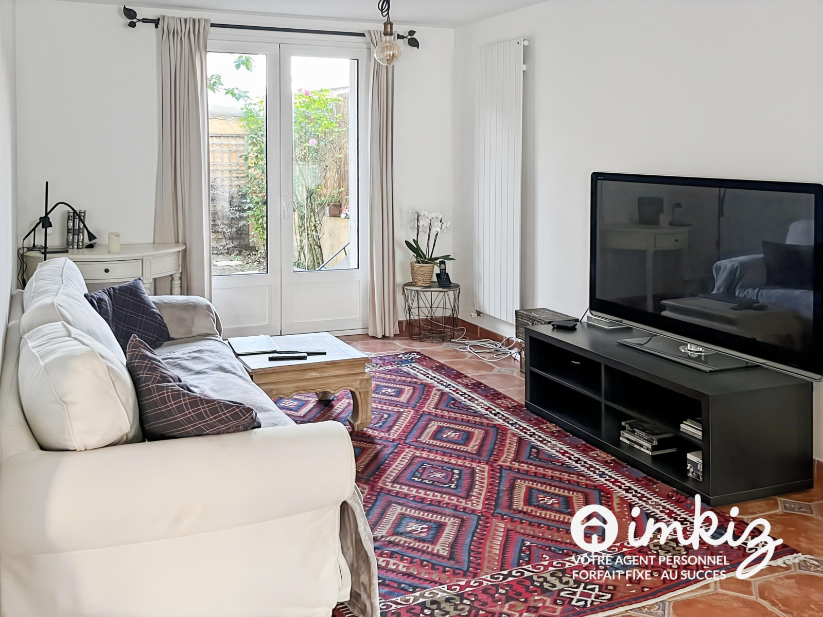 
                                                Vente
                                                 Maison de 228 m2 + dépendances  de 28  m2