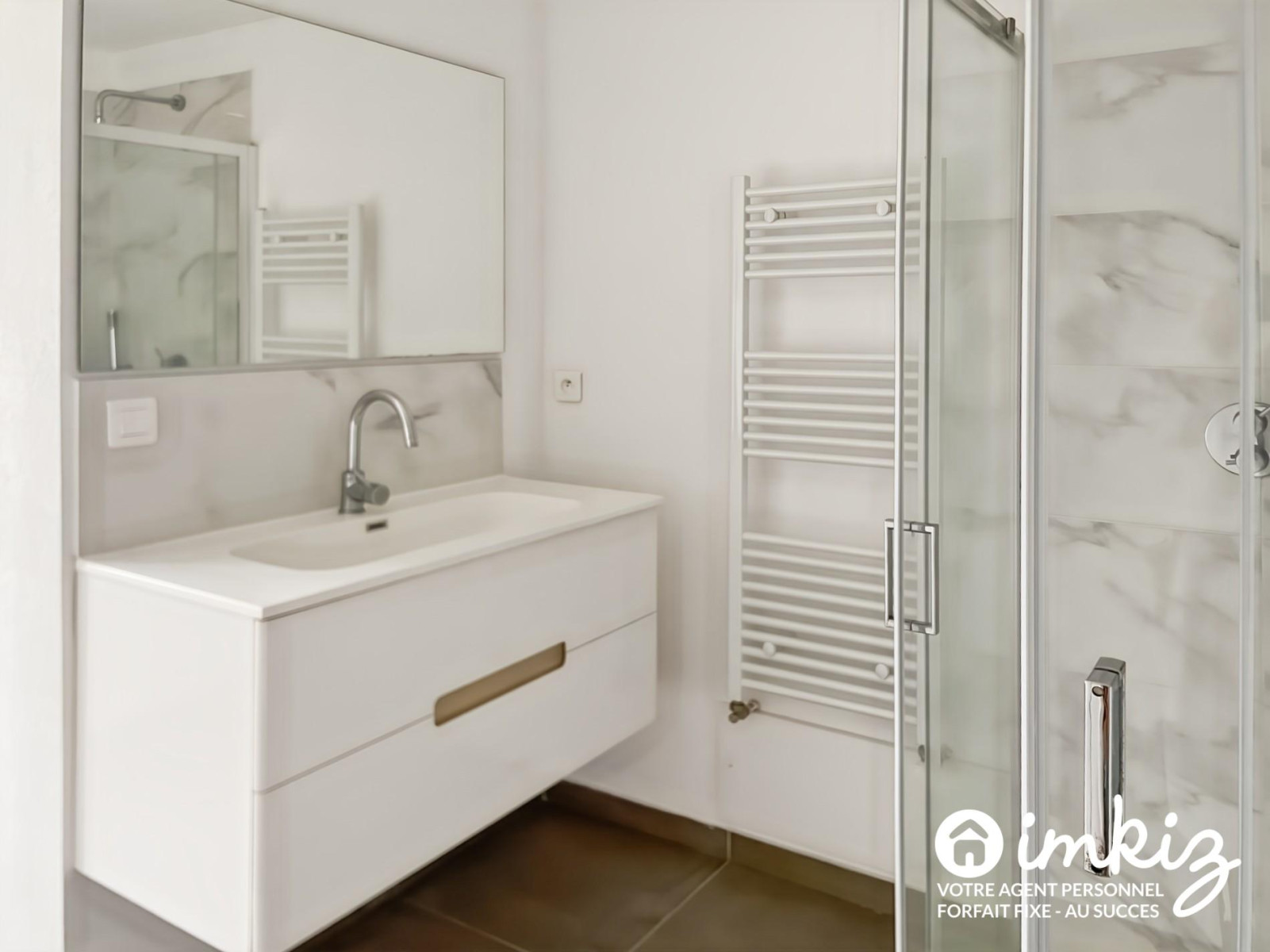 
                                                Vente
                                                 Maison de 3 logements (opportunité investisseurs)