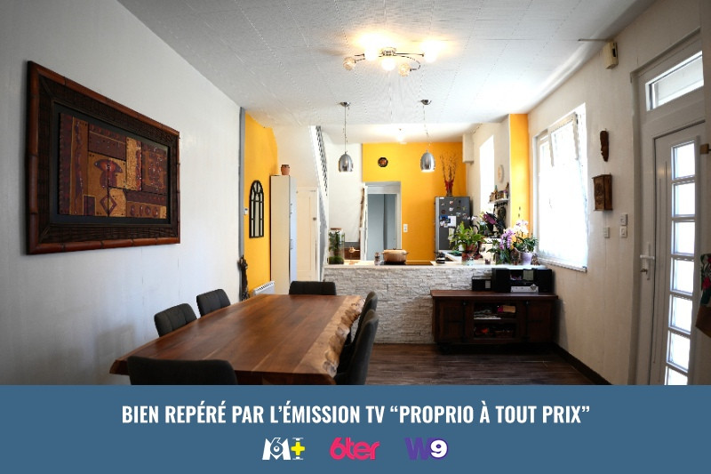 
                                                Vente
                                                 Maison de 3 niveaux avec cour intérieure et garage