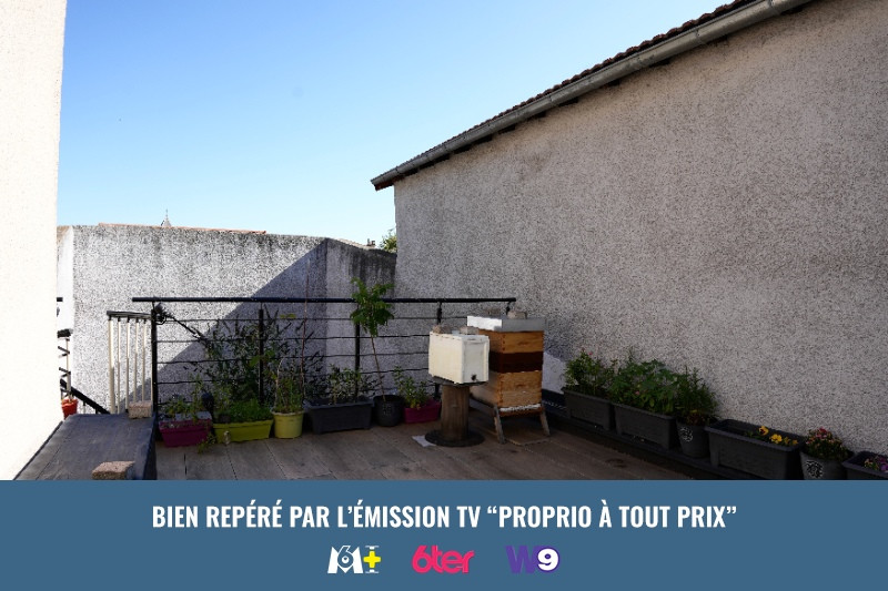 
                                                Vente
                                                 Maison de 3 niveaux avec cour intérieure et garage