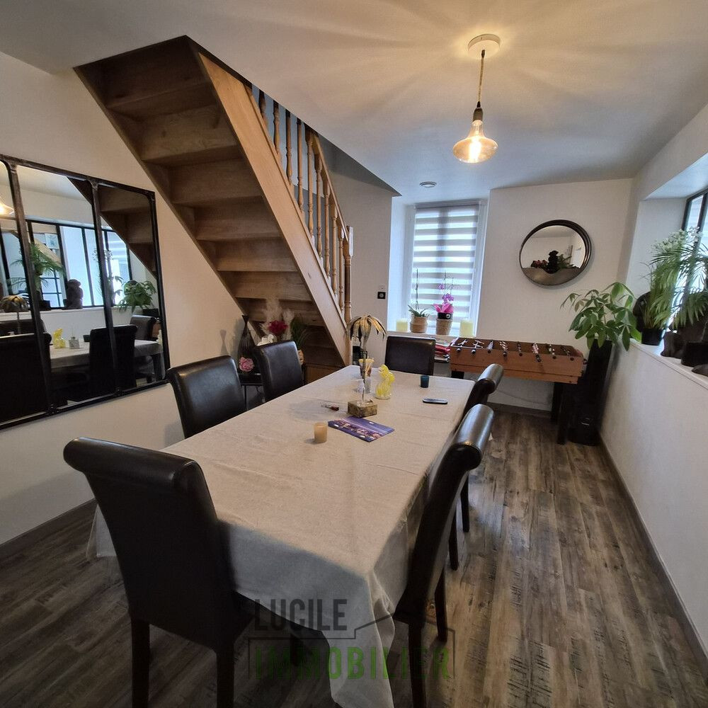 
                                                Vente
                                                 Maison de  3chambres 117m²